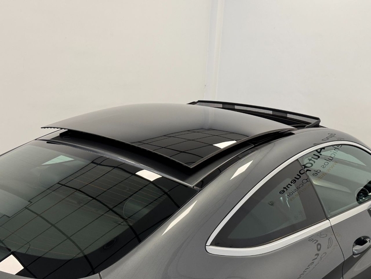 Mercedes Clase C COUPÉ 220D AMG foto 35