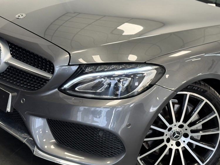 Mercedes Clase C COUPÉ 220D AMG foto 38