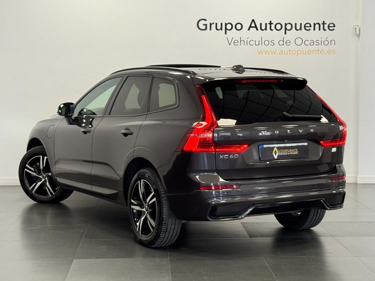 Volvo XC60 RECHARGE R-DESIGN AUTO foto 5