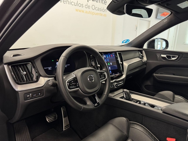 Volvo XC60 RECHARGE R-DESIGN AUTO foto 8