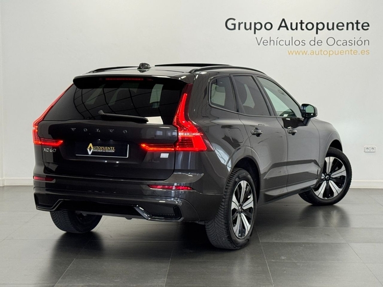 Volvo XC60 T6 RECHARGE PLUS DARK AUTO foto 4