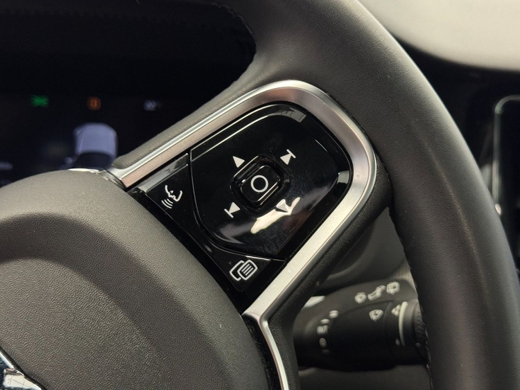Volvo XC60 T6 RECHARGE PLUS DARK AUTO foto 23