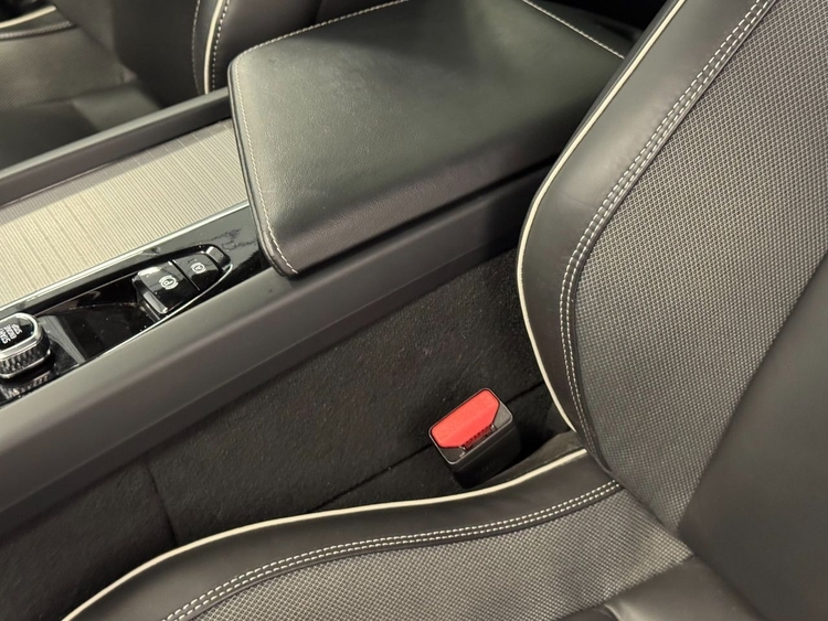 Volvo XC60 T6 RECHARGE PLUS DARK AUTO foto 24
