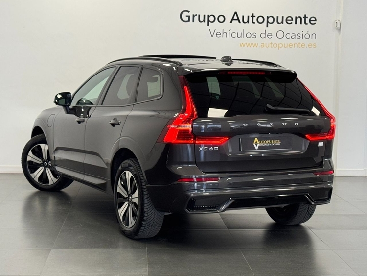 Volvo XC60 T6 RECHARGE PLUS DARK AUTO foto 5