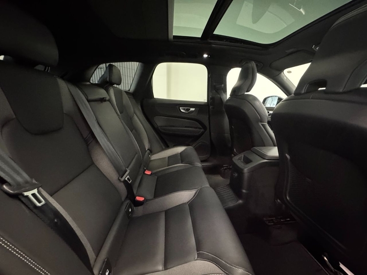 Volvo XC60 T6 RECHARGE PLUS DARK AUTO foto 39