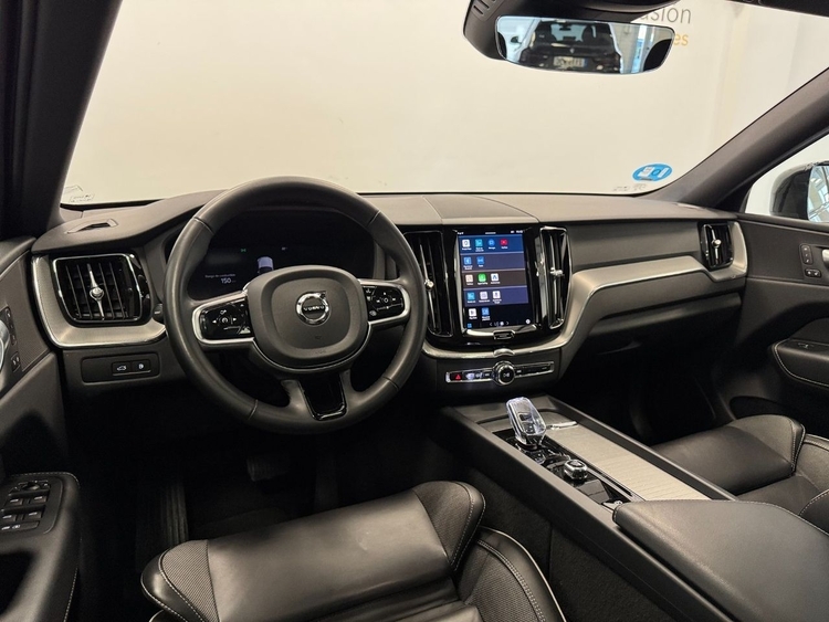 Volvo XC60 T6 RECHARGE PLUS DARK AUTO foto 9