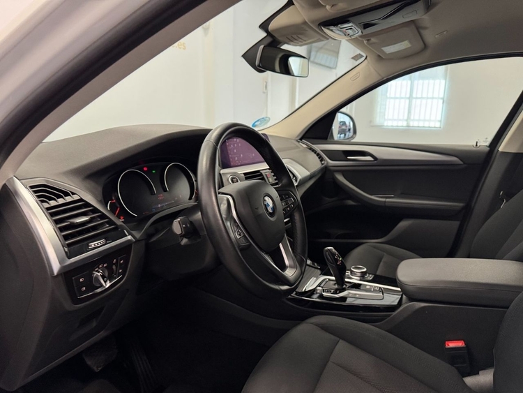 BMW X4 XDRIVE 20D foto 13
