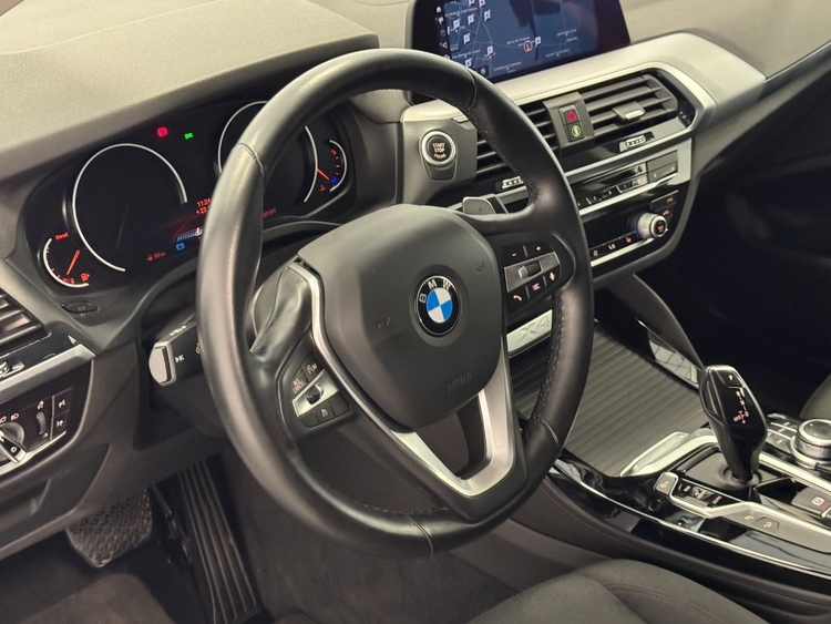BMW X4 XDRIVE 20D foto 18