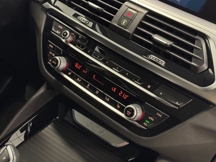 BMW X4 XDRIVE 20D foto 40