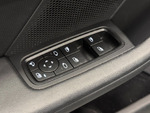 Porsche Taycan TAYCAN miniatura 16