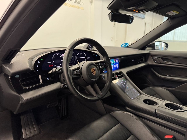 Porsche Taycan TAYCAN foto 8