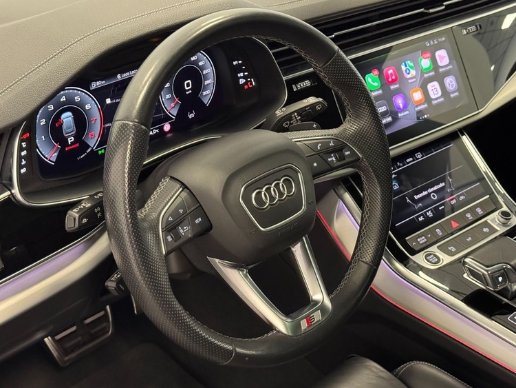 Audi Q8 55TFSI BLACK LIMITED  foto 21