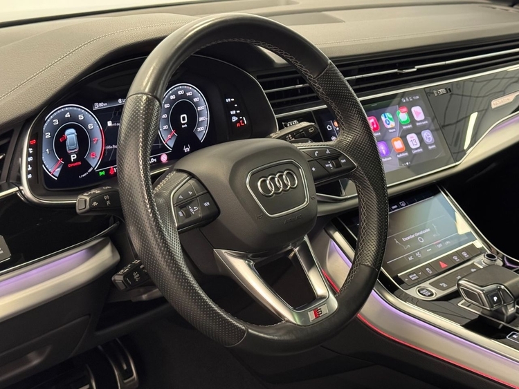 Audi Q8 55TFSI BLACK LIMITED  foto 22