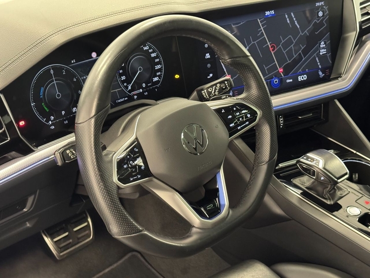 Volkswagen Touareg R V6 462CV foto 17