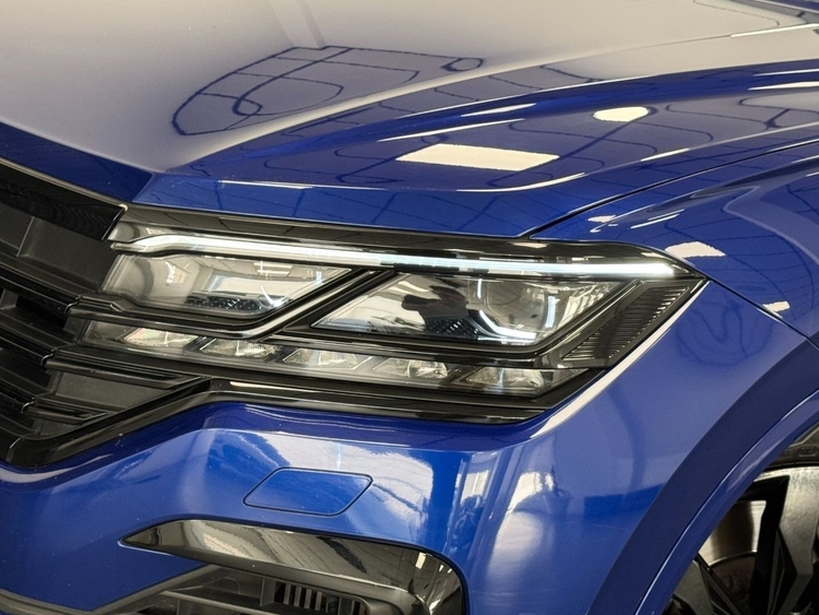 Volkswagen Touareg R V6 462CV foto 44