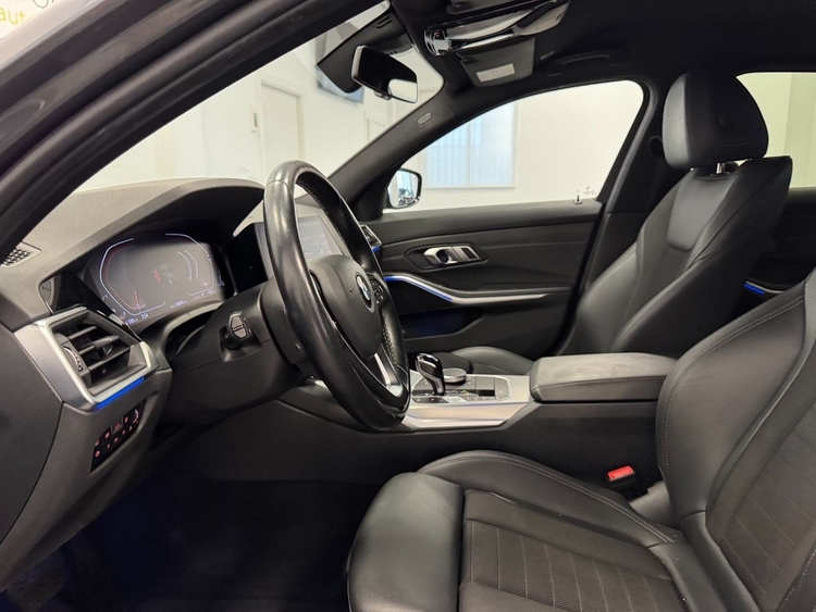 BMW Serie 3 SERIE 320D foto 15