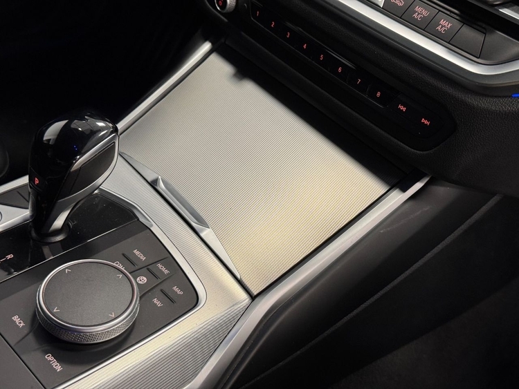 BMW Serie 3 SERIE 320D foto 42