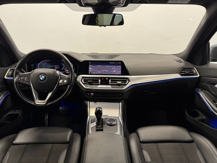 BMW Serie 3 SERIE 320D foto 10