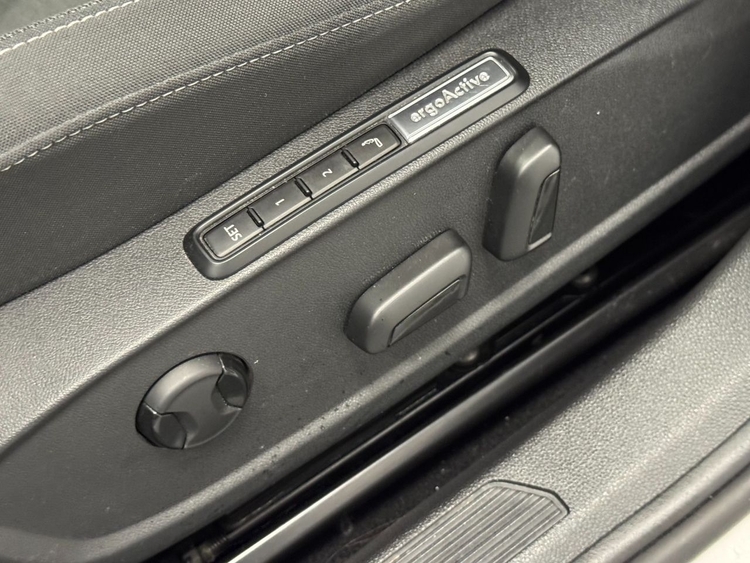 Volkswagen Golf E-HYBRID 204CV DSG foto 20
