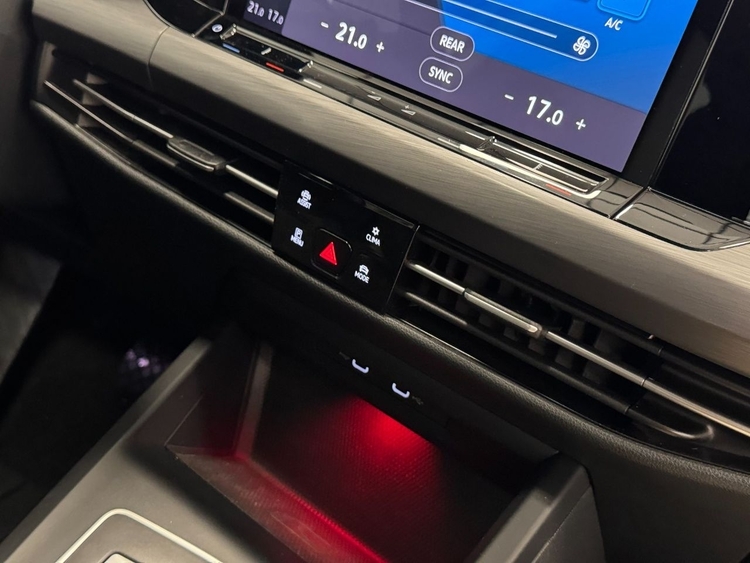 Volkswagen Golf E-HYBRID 204CV DSG foto 40
