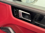 Porsche Cayenne S miniatura 33