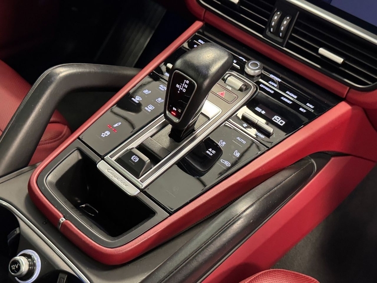 Porsche Cayenne S foto 45