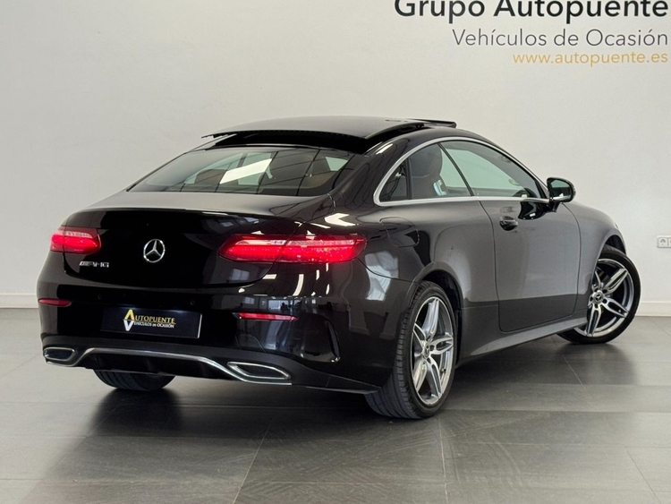 Mercedes Clase E 220D AMG foto 4