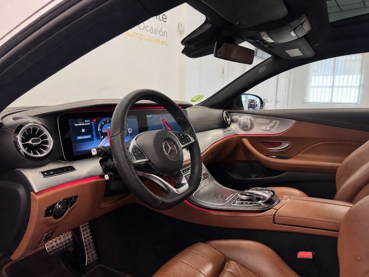 Mercedes Clase E 220D AMG foto 11