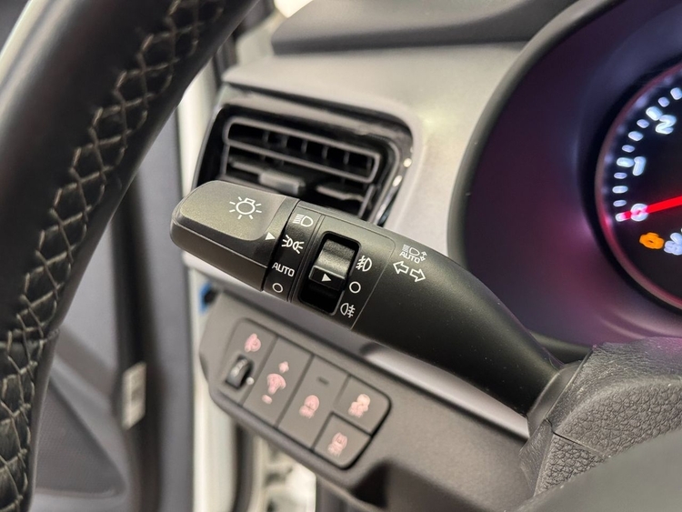 Kia Stonic KIA STONIC MHEV DRIVE foto 21