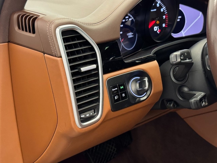 Porsche Cayenne CAYENNE foto 13