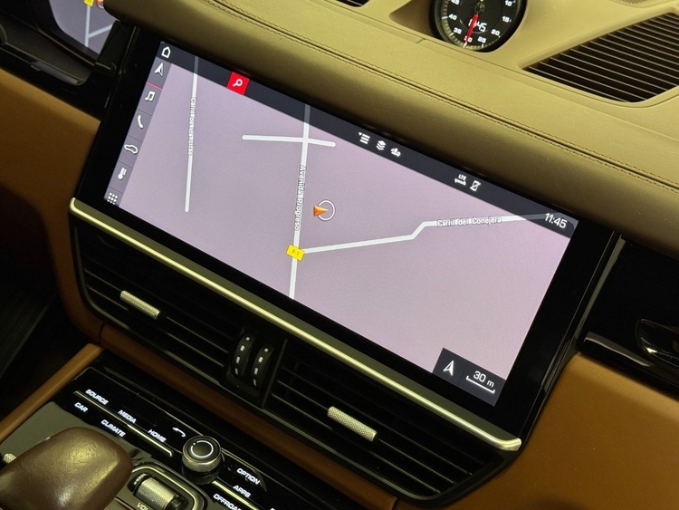 Porsche Cayenne CAYENNE foto 25