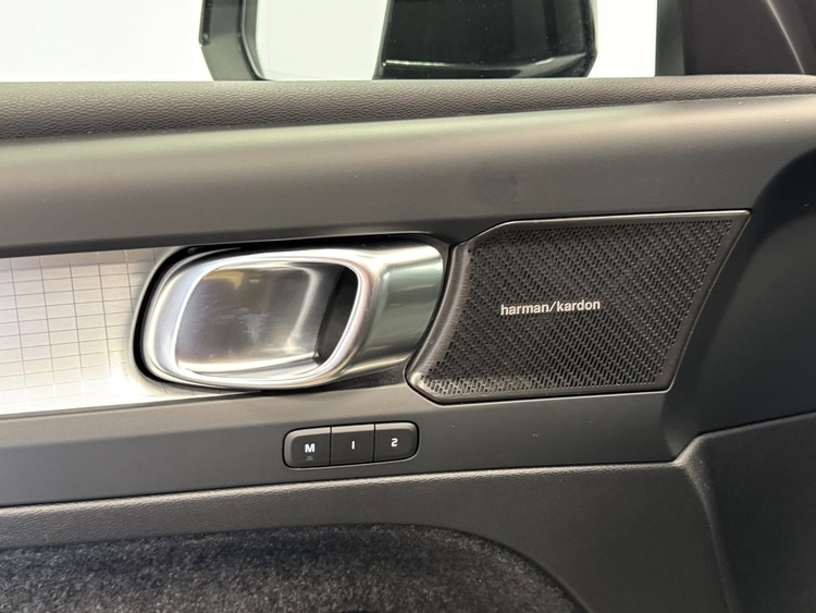 Volvo XC40 T4 PLUS BRIGHT AUTO  foto 15