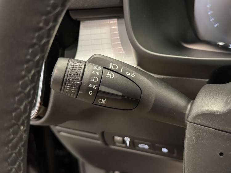 Volvo XC40 T4 PLUS BRIGHT AUTO  foto 19