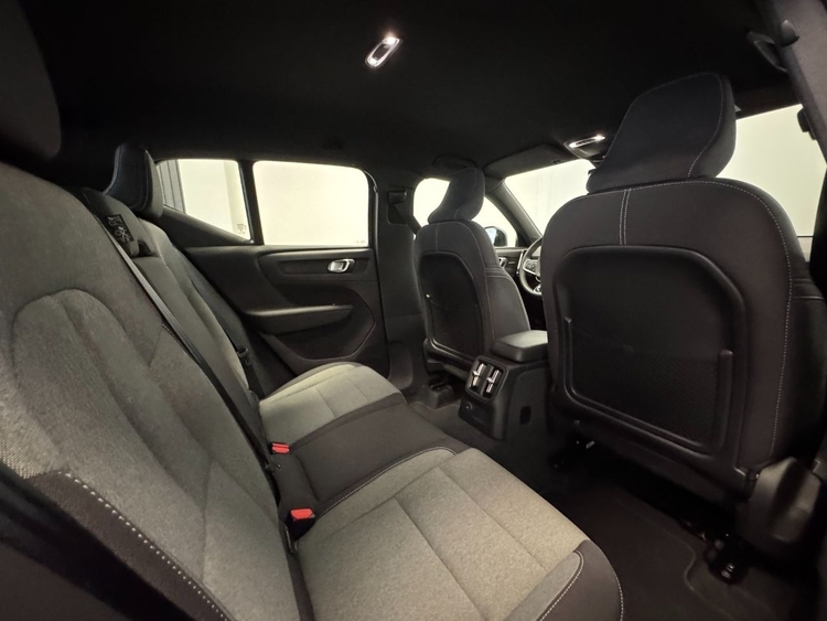 Volvo XC40 T4 PLUS BRIGHT AUTO  foto 35