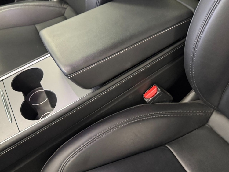 Tesla Model Y GRAN AUTONOMIA RWD foto 17