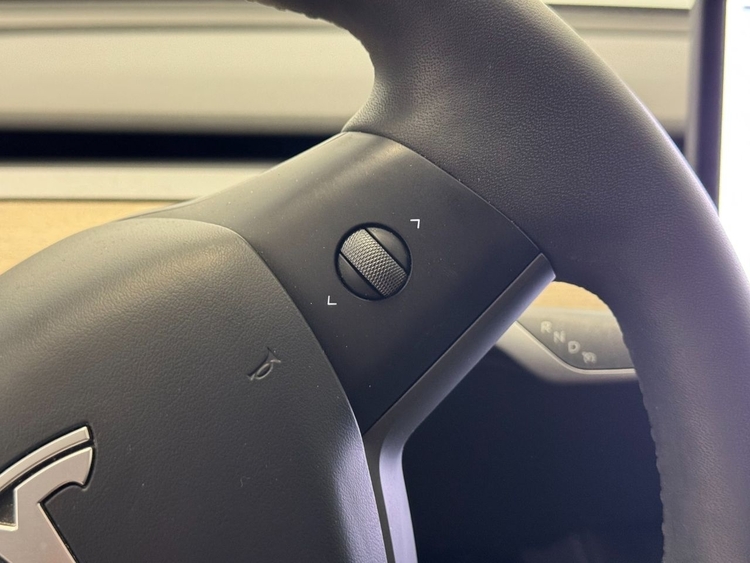 Tesla Model Y GRAN AUTONOMIA RWD foto 24