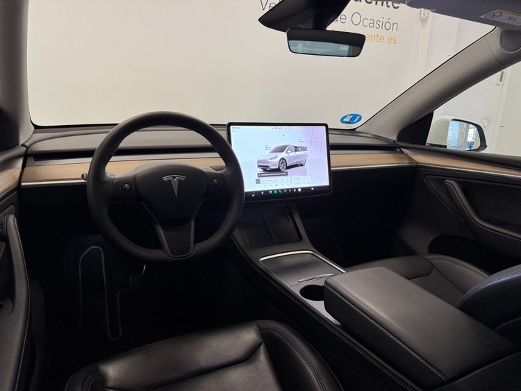 Tesla Model Y GRAN AUTONOMIA RWD foto 9
