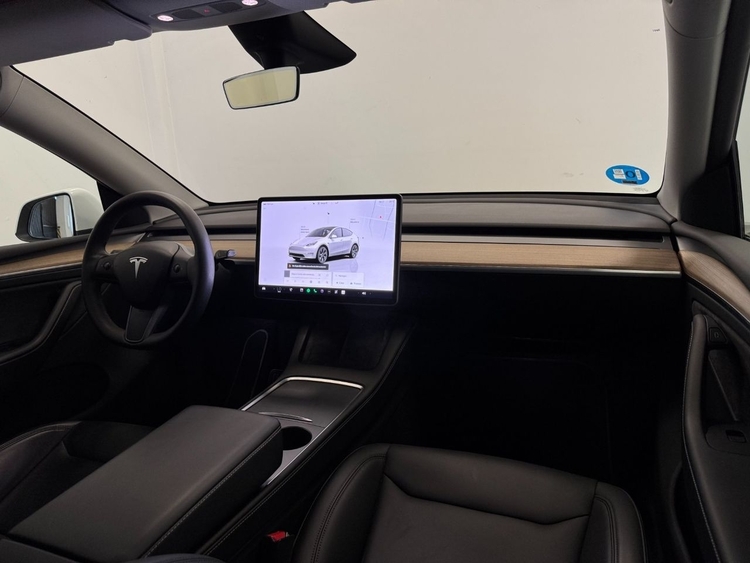 Tesla Model Y GRAN AUTONOMIA RWD foto 11