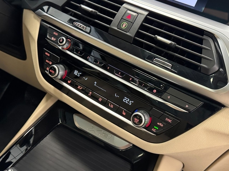 BMW X3 XDRIVE 20D foto 43