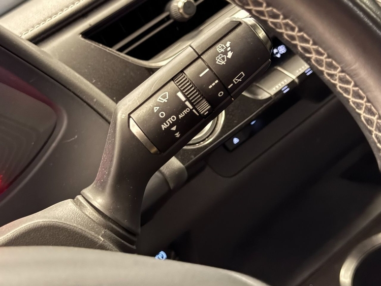 Lexus UX 250H BUSINESS foto 21