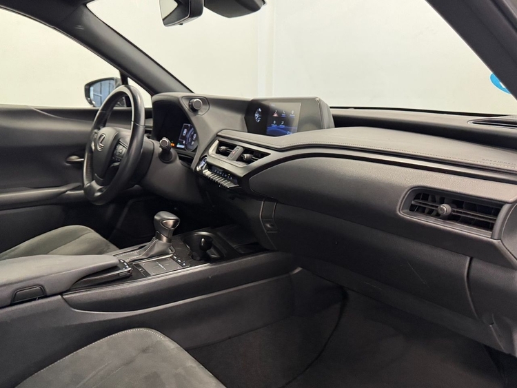 Lexus UX 250H BUSINESS foto 26