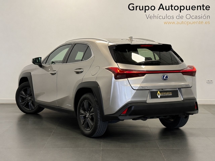 Lexus UX 250H BUSINESS foto 5