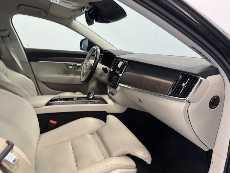 Volvo V90 CROSS COUNTRY B4 D  foto 26