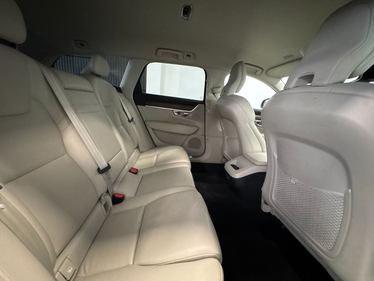 Volvo V90 CROSS COUNTRY B4 D  foto 41