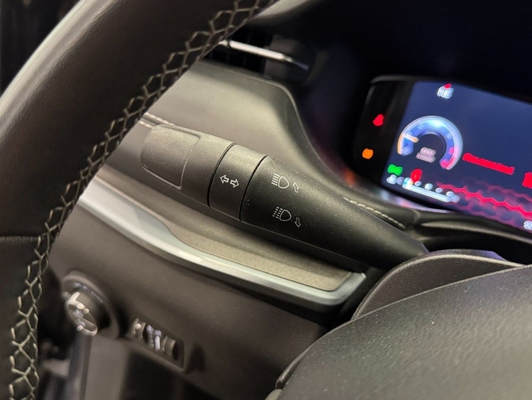 Jeep Compass LIMITED foto 18