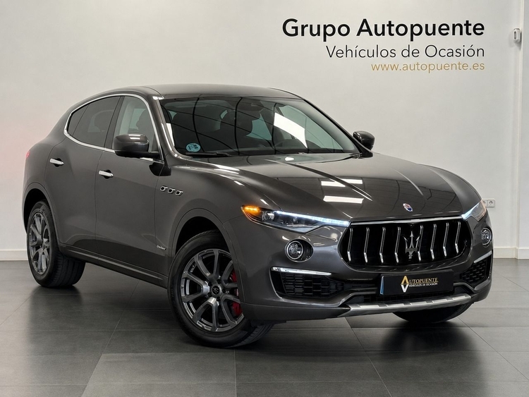 Maserati Levante LEVANTE GRANLUSSO 3.0 V6 foto 2