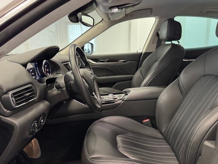 Maserati Levante LEVANTE GRANLUSSO 3.0 V6 foto 15
