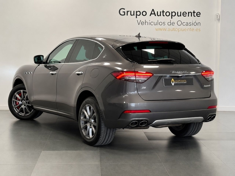 Maserati Levante LEVANTE GRANLUSSO 3.0 V6 foto 5