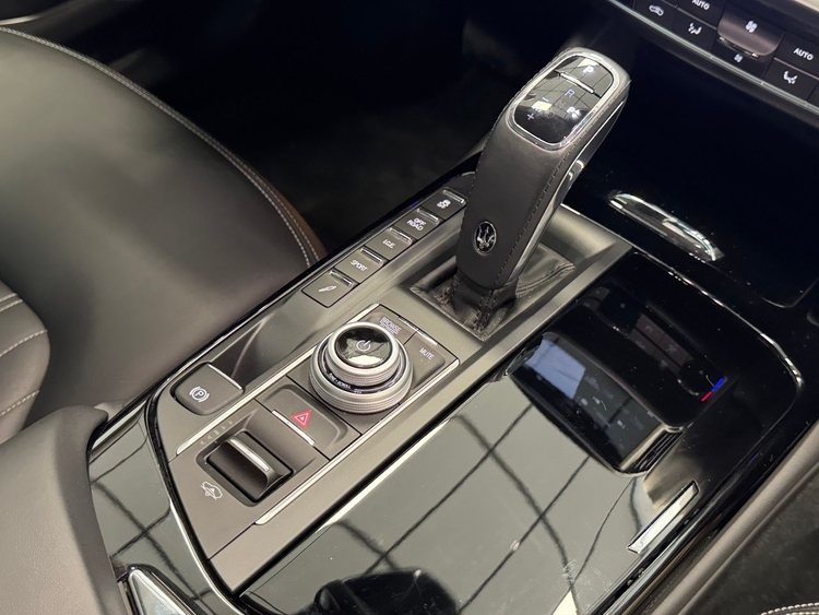 Maserati Levante LEVANTE GRANLUSSO 3.0 V6 foto 39