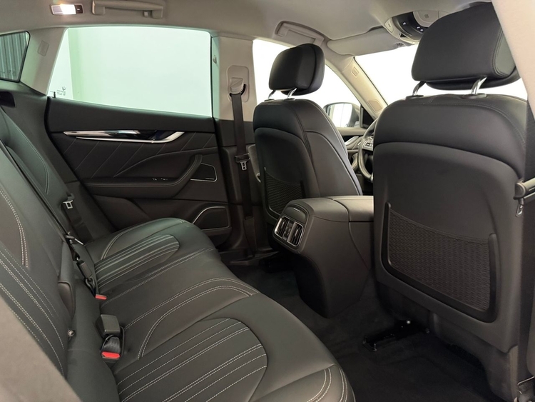 Maserati Levante LEVANTE GRANLUSSO 3.0 V6 foto 42